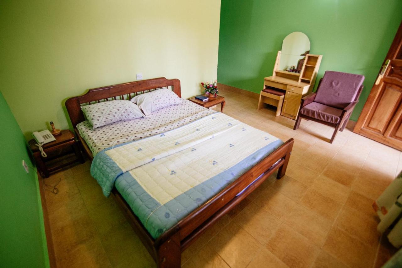 Bunyonyi Overland Resort Kabale Exterior photo